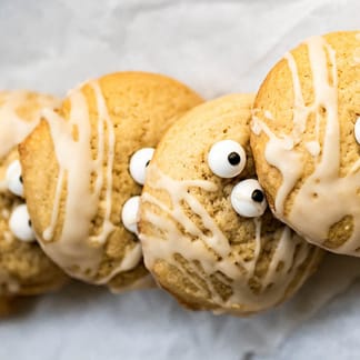 Halloween Maple Mummy Cookies